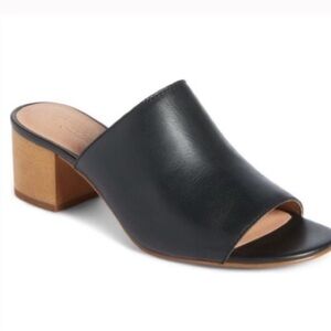 Madewell Devon Black leather mules size 8. Great worn condition.